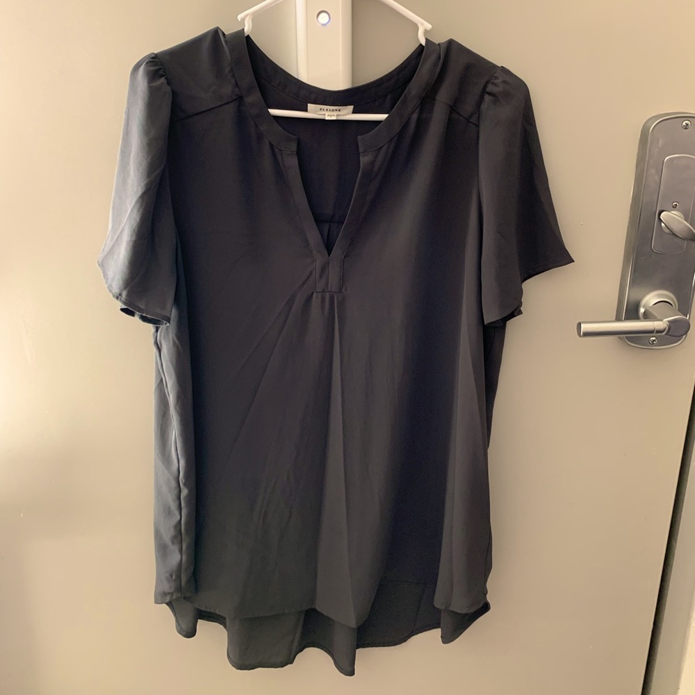 Large green Pleione blouse.